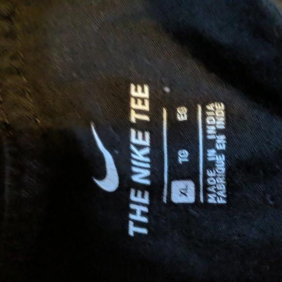 Youth Nike T shirt - Picture 2 of 3